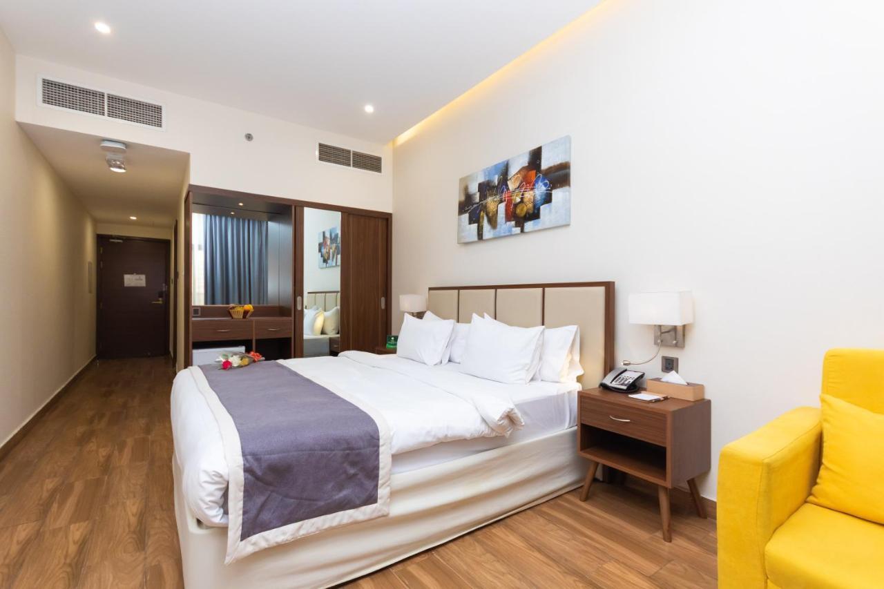 Le Wana Hotel Дубай Экстерьер фото