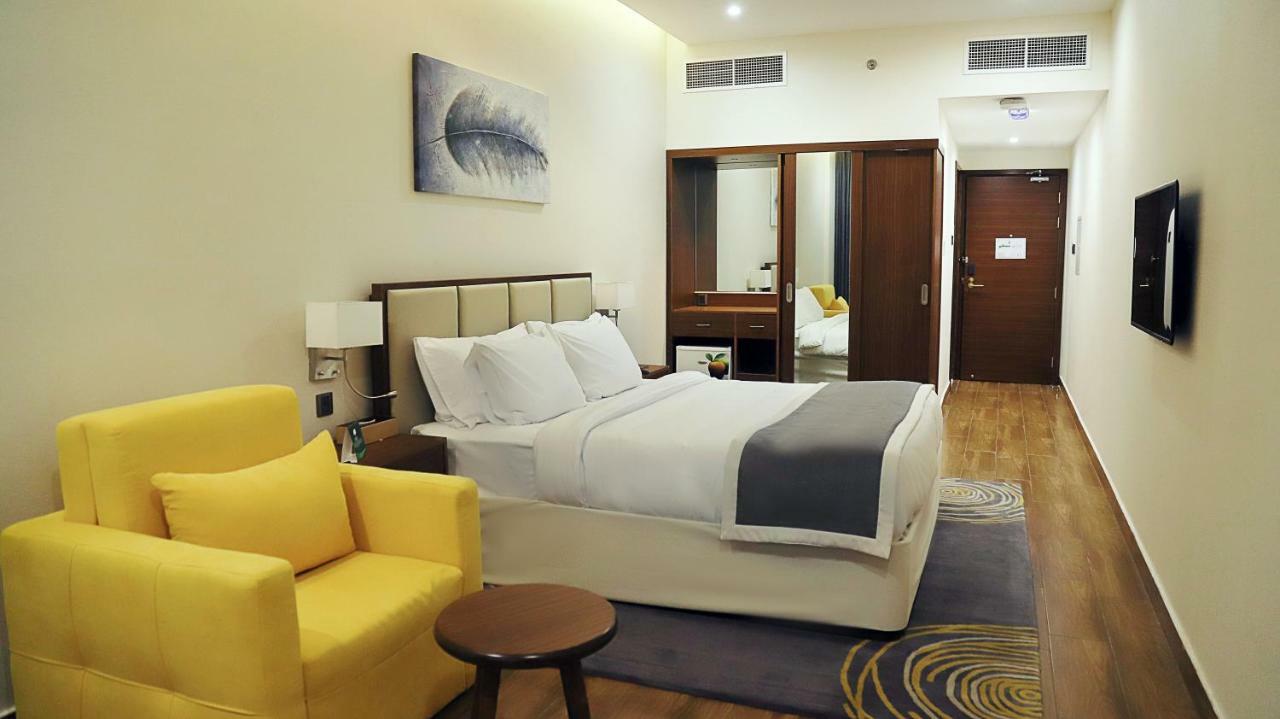 Le Wana Hotel Дубай Экстерьер фото
